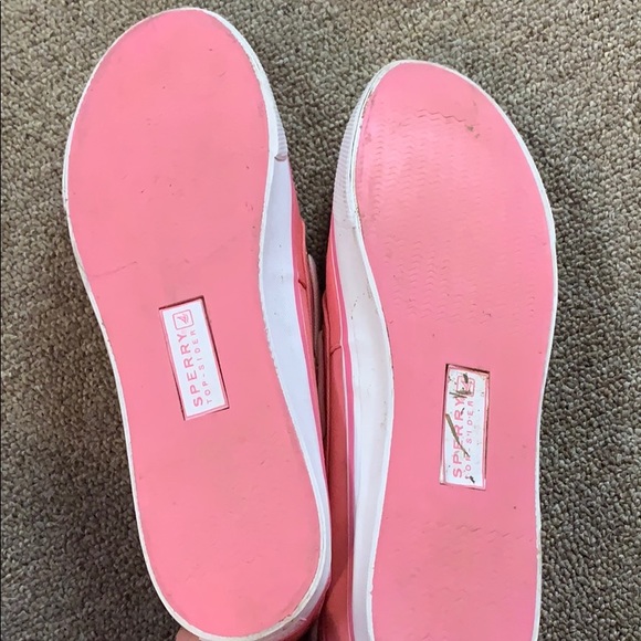 Pink sperrys - Picture 2 of 2